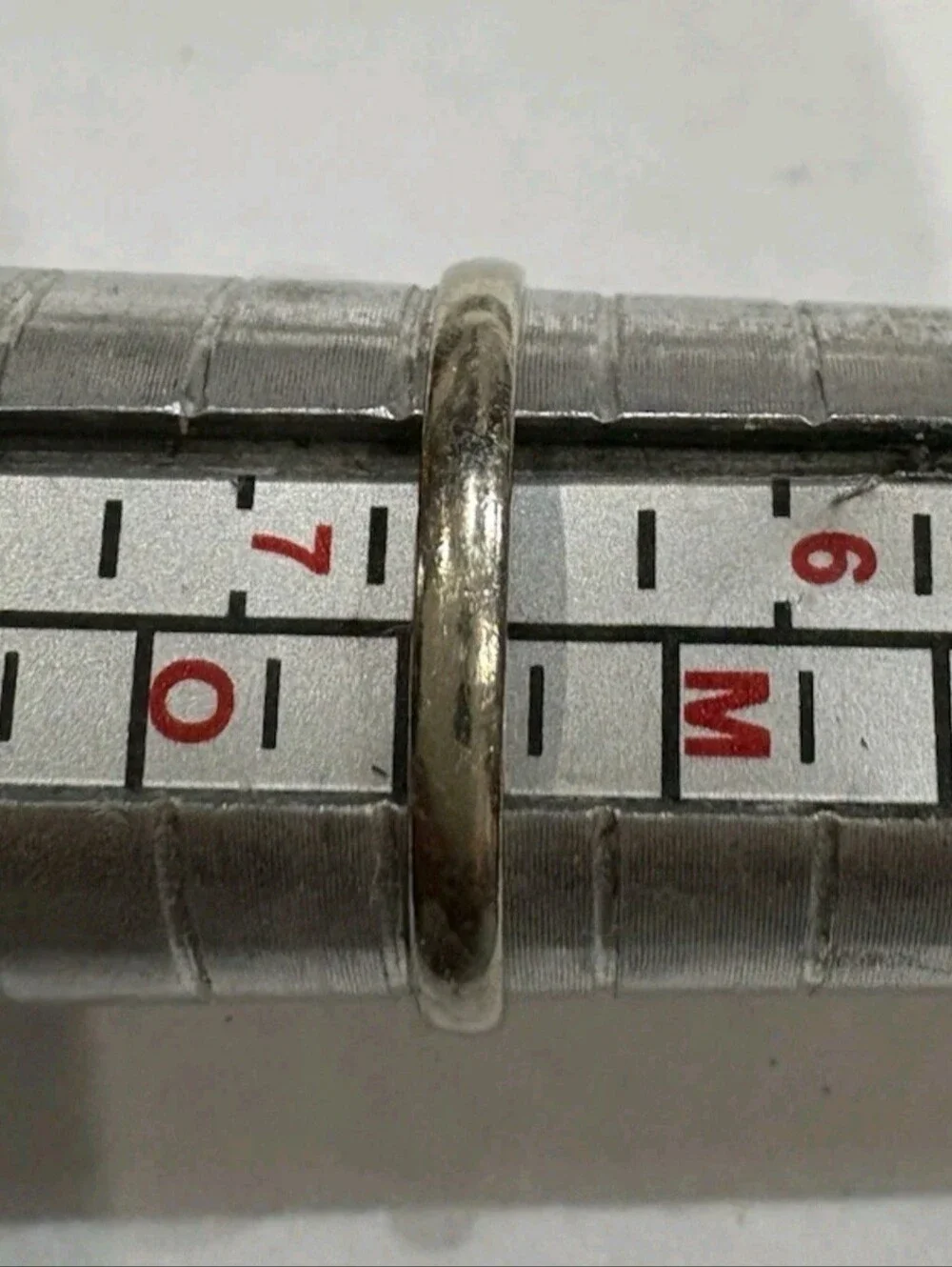 10kt WHITE GOLD BAND